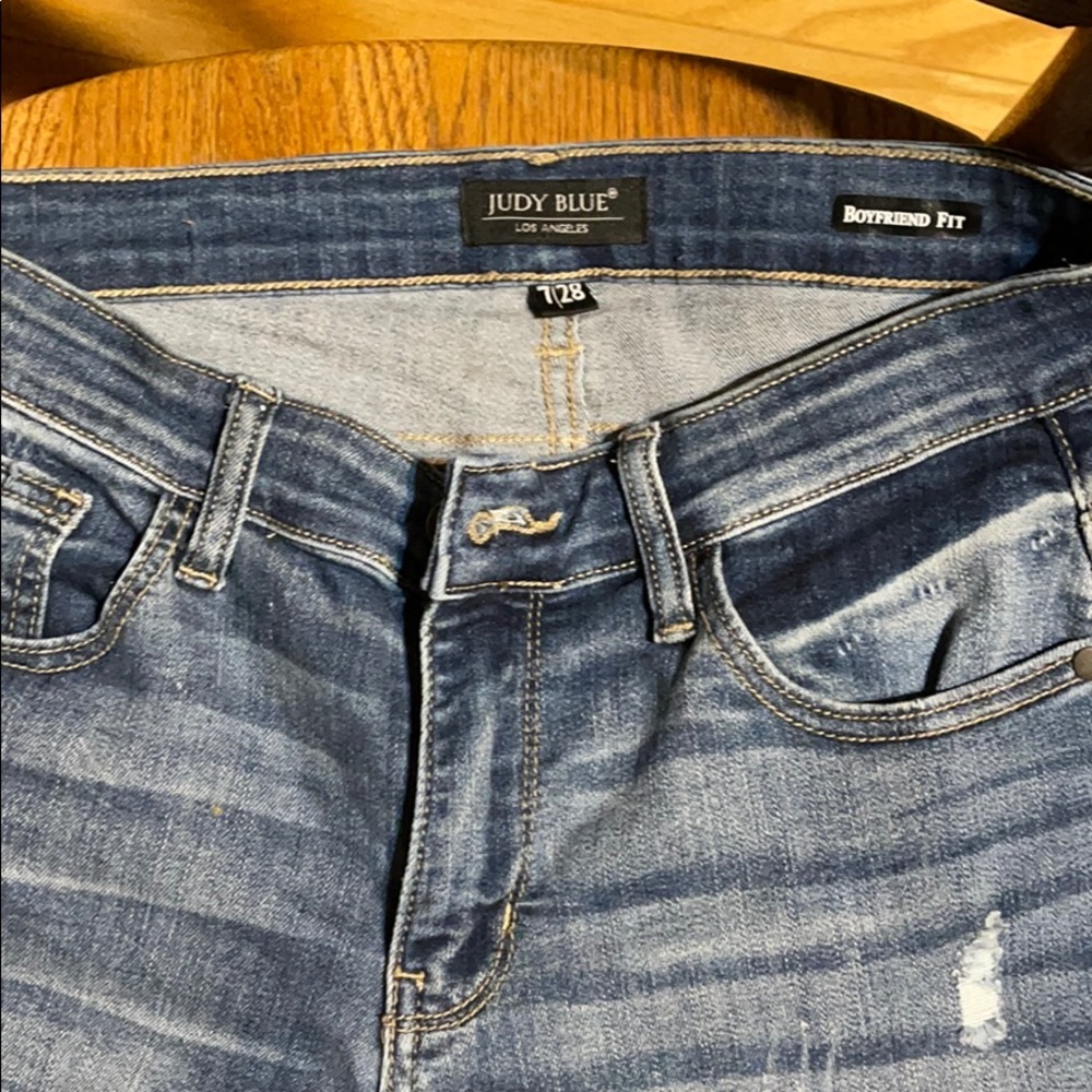 Judy Blue size 28 distressed jeans
